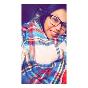 Meet your Posher, Myriah